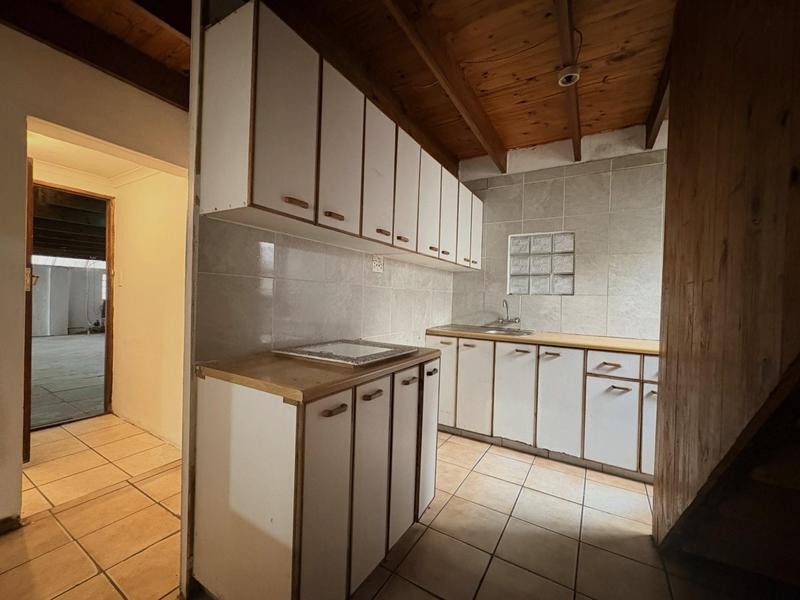 5 Bedroom Property for Sale in Southfield Western Cape